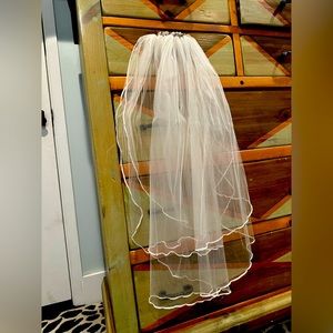 High End Wedding Veil Bridal Haircomb with AB Crystal Cluster and ceramic roses